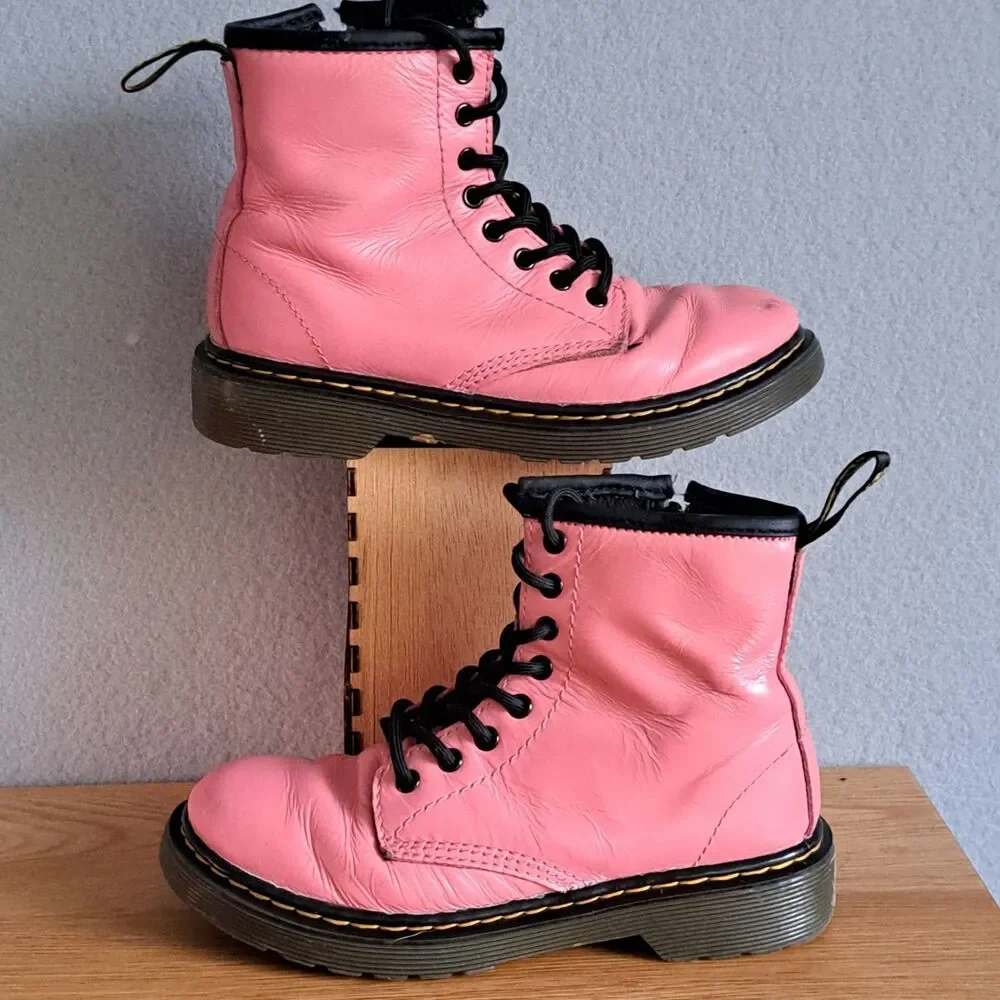 DR DOC MARTENS Girls Pink Boots Shoe 1460 J Soft Leather Youth Sz 1 US